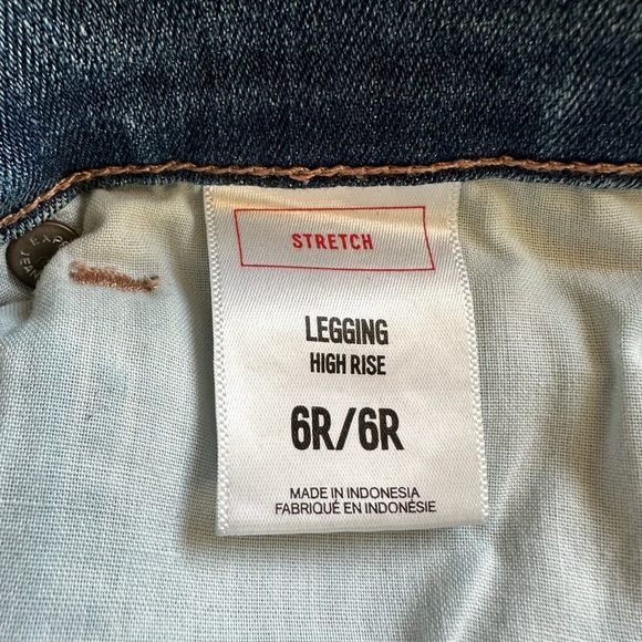 Express embroidered jeans - Picture 6 of 7